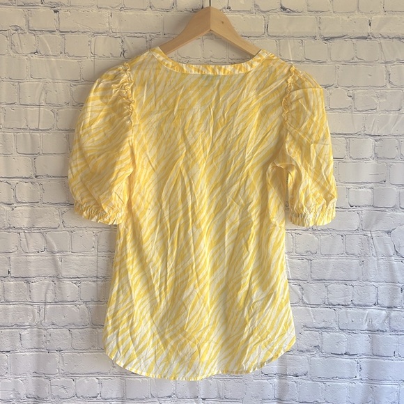 Talbots Yellow and White Zebra print Women's Top Size XS - Picture 3 of 3